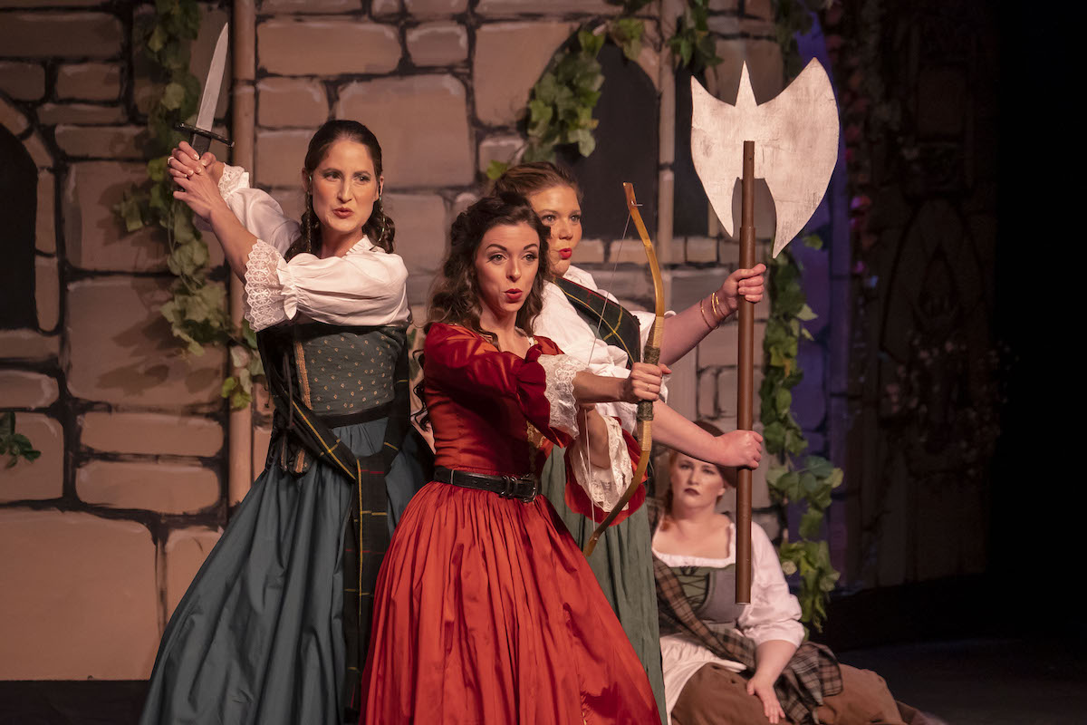 mcado_3_little_maids_(03)_amy_selby,_mary_kettlewell,_julie_allison_(photo_by_david_little)_.jpg.jpg