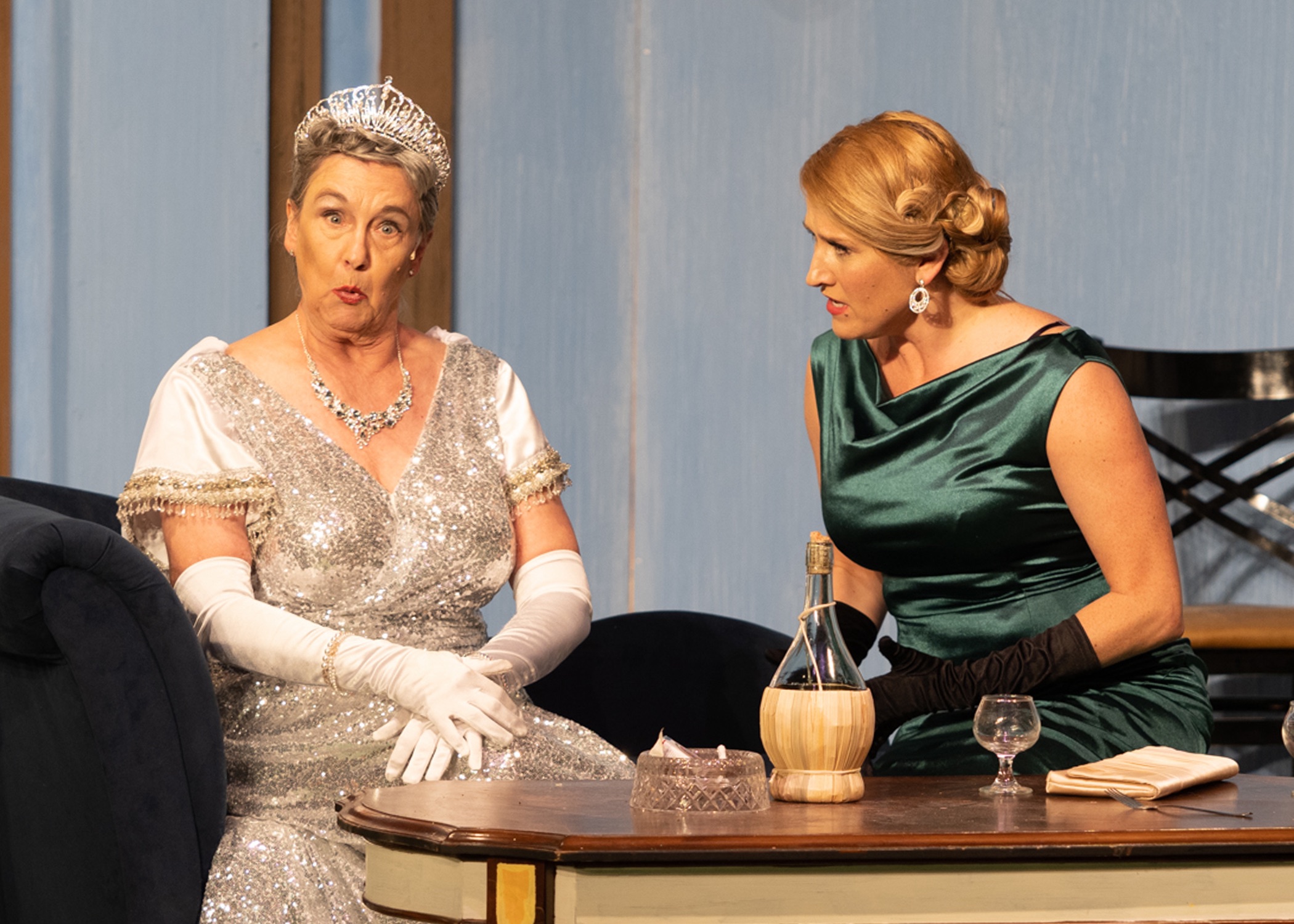 freddy_tenor__rhonda_behrends_as_julia,_and_heidi_eubanks_.jpg